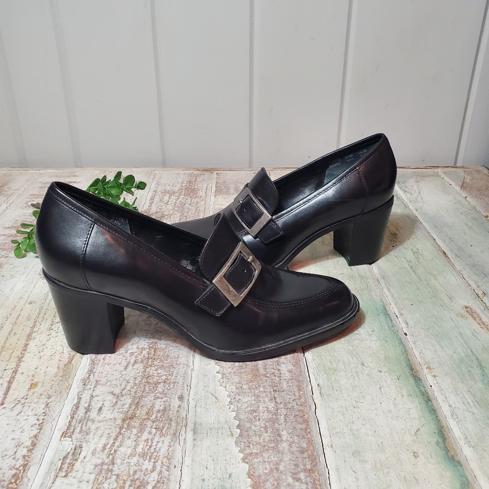 Apostrophe Black Leather buckle heels size 6.5